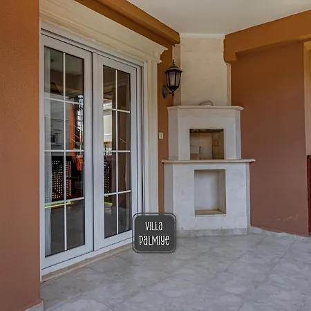 Palmiye, Sleeps 10, Swimming Pool, Antalya ヴィラ ベレキ